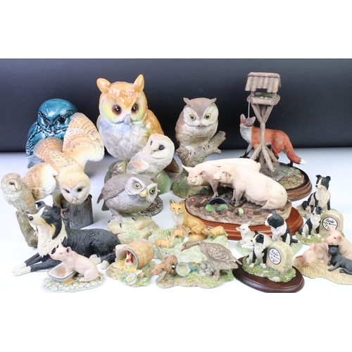 95 - Collection of animal figurines to include eleven Border fine arts resin figurines, Country character... 