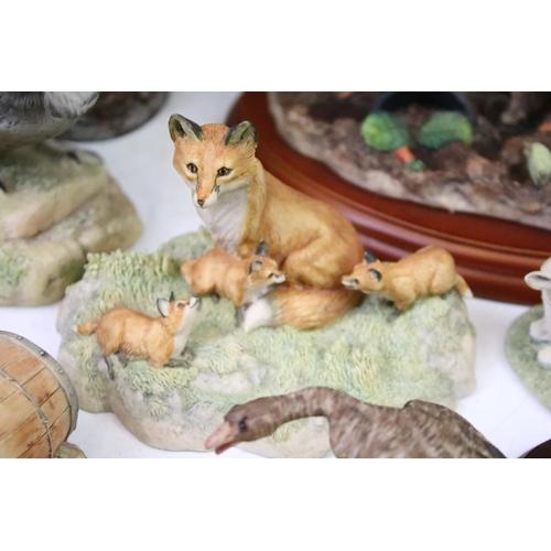 95 - Collection of animal figurines to include eleven Border fine arts resin figurines, Country character... 