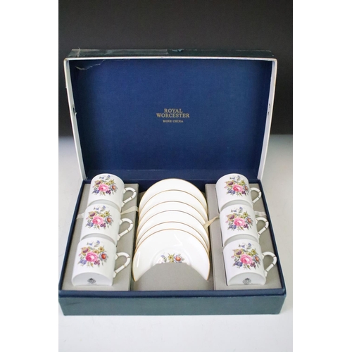 98 - Collection of ceramic to include a Royal Worcester Mayfield cake stand, Royal Worcester cased coffee... 