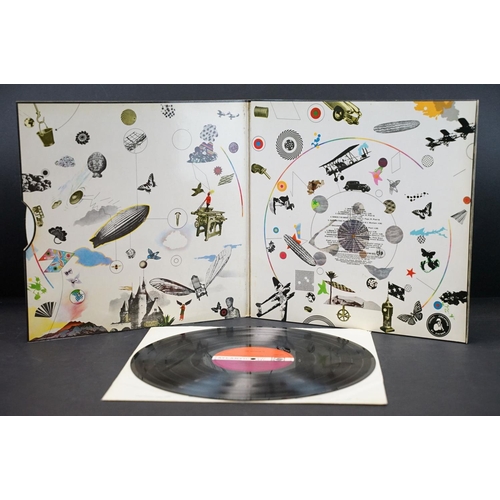 6 - Vinyl - Led Zeppelin III LP on Atlantic Records 2401-002. Original UK 1970, with plum labels, fully-... 