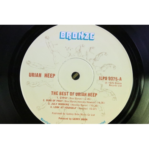 38 - Vinyl / Autographs - Uriah Heep - The Best Of. Bronze Records ILPS 9375, signed to front by 4 member... 