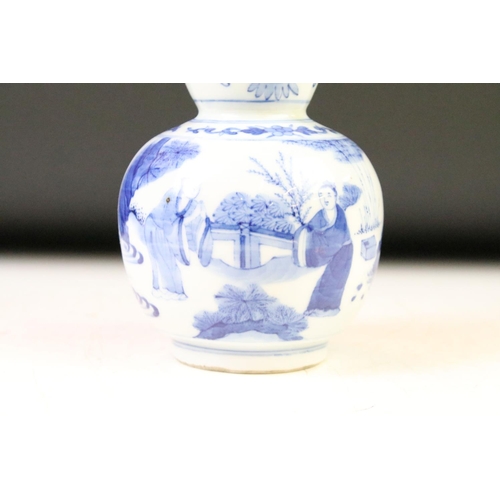 3 - 17th / 18th Century Chinese blue & white double gourd vase, decorated with an outdoor / garden scene... 