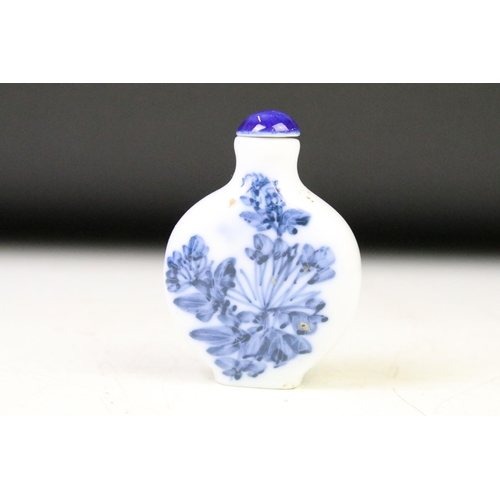 66 - Two 18th / 19th Century Chinese blue & white porcelain snuff bottles, the tallest decorated with a B... 