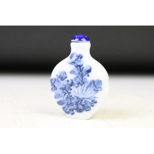 66 - Two 18th / 19th Century Chinese blue & white porcelain snuff bottles, the tallest decorated with a B... 