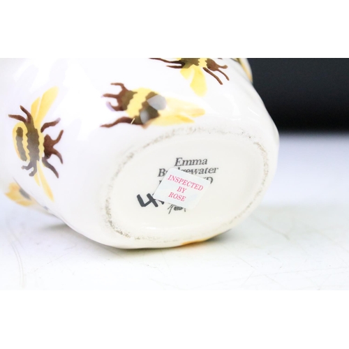 67 - A Emma Bridgewater Bumble Bee pattern hen on nest egg coddler (First), stands approx 10cm in height ... 