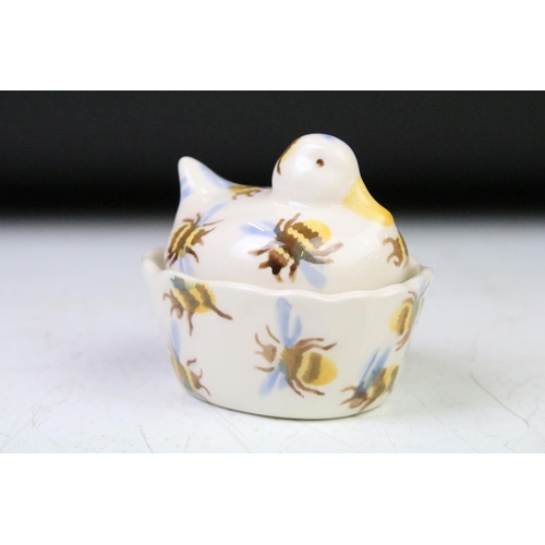 68 - A Emma Bridgwater Bumble Bee pattern duck on nest egg coddler (First), stands approx 8cm in height a... 