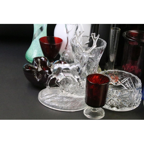 80 - Assorted 20th Century glass to include Caithness (unmarked), Mdina, Chzech glass, cased glass vases,... 