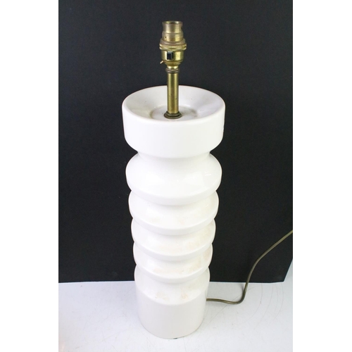 117 - Doulton Staffs white ceramic table lamp, the base of ribbed cylindrical form, with space-age style w... 