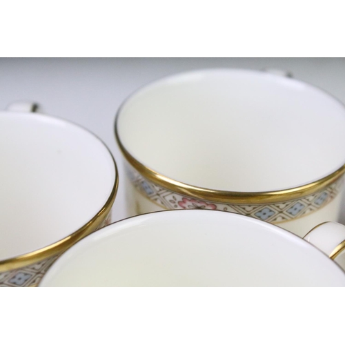 94 - Royal Doulton Canton pattern tea service to include six tea cups and saucers, six coffee cups and sa... 