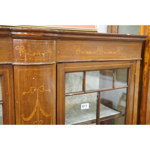 610 - Mahogany and Cross-banded Breakfront Display Cabinet or Bookcase in the Regency manner decorated wit... 