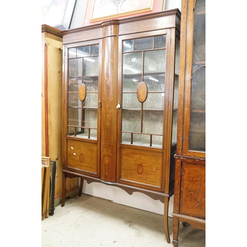 610 - Mahogany and Cross-banded Breakfront Display Cabinet or Bookcase in the Regency manner decorated wit... 