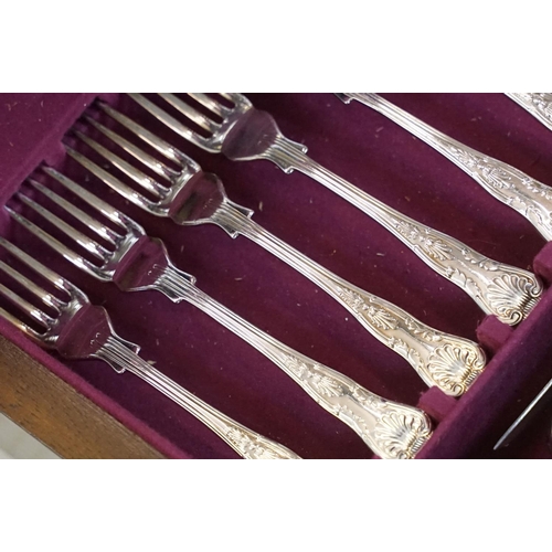 323 - A Warris canteen of silver plated cutlery to include carving set.