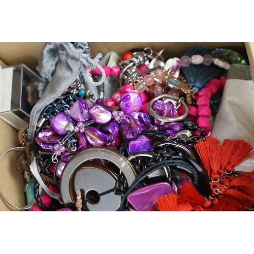 354 - Costume Jewellery including Bead Necklaces, Boxed Jewellery, etc