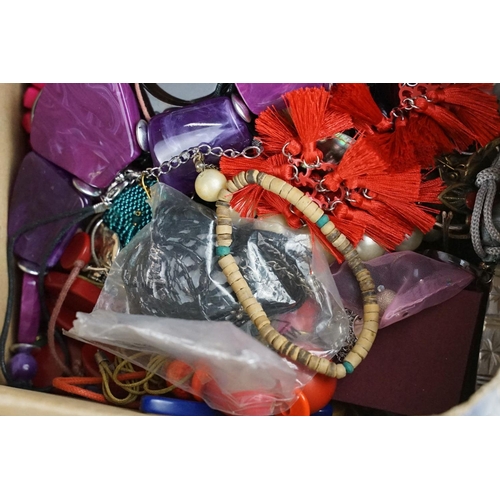 354 - Costume Jewellery including Bead Necklaces, Boxed Jewellery, etc