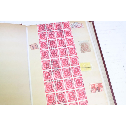 444 - Collection of loose kilo ware stamps and loose first day covers (mostly late 20th Century, some earl... 