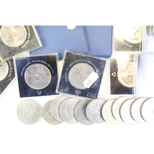 132 - A collection of mixed coins to include British decimal and pre decimal, commemorative and world exam... 