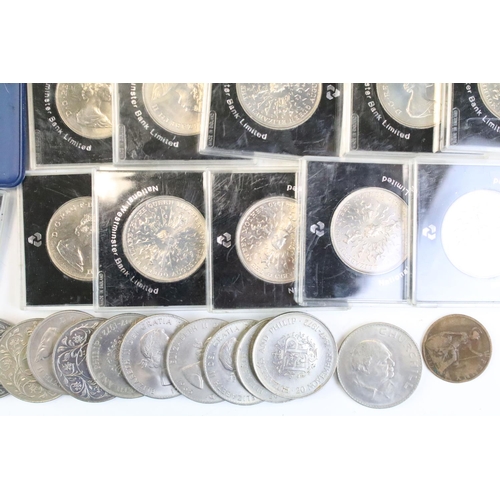 132 - A collection of mixed coins to include British decimal and pre decimal, commemorative and world exam... 