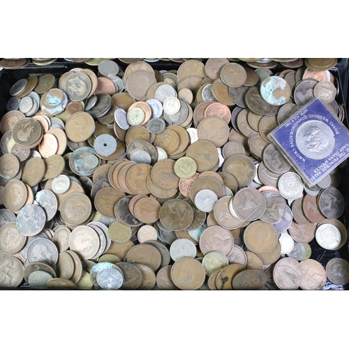 204 - A large collection of mainly British pre decimal and world coins to include some silver examples, co... 