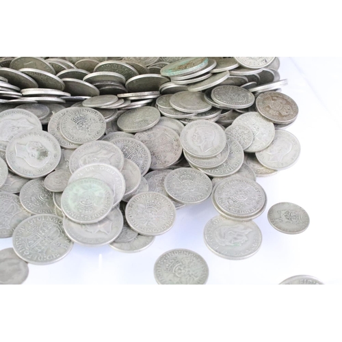 208 - A large collection of British pre decimal pre 1947 silver coins to include a good quantity of half c... 