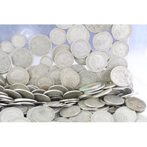 208 - A large collection of British pre decimal pre 1947 silver coins to include a good quantity of half c... 