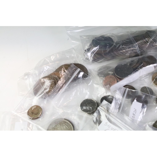 212 - A small collection of British and World coins to include Victorian silver examples together with a s... 