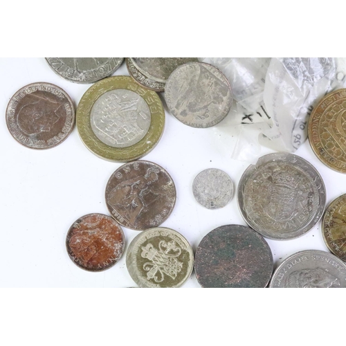 35 - A small collection of mixed coins to include King George III and Queen Victoria examples together wi... 