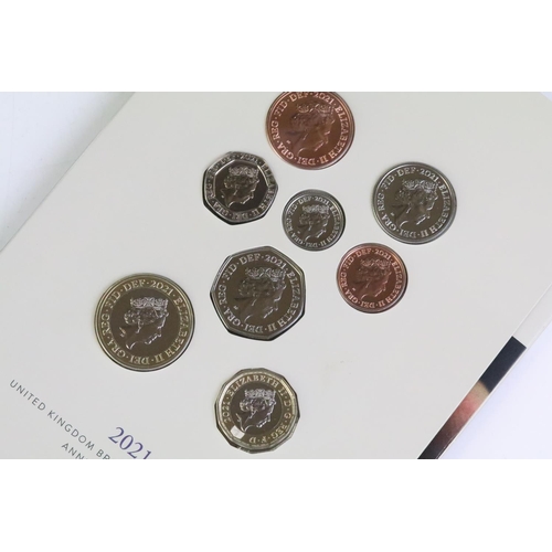 39 - A collection of Royal Mint Uncirculated coin sets to include six year sets, £5 coins, 50p coins and ... 