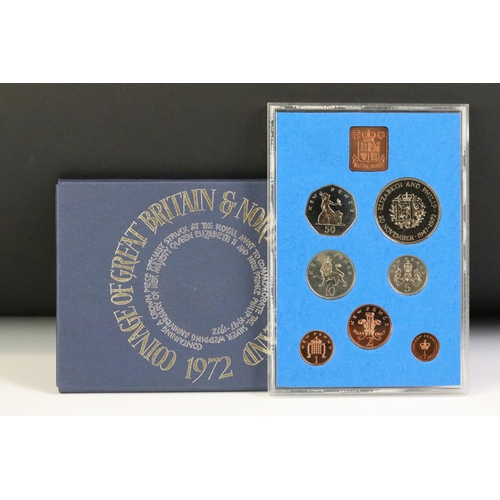 47 - A collection of six Royal Mint brilliant uncirculated coin year sets to include 1971, 1975, 1974, 19... 