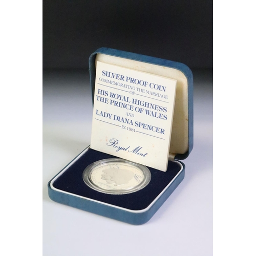 89 - A collection of four Royal Mint silver proof commemorative crowns to include 3 x 1977 silver jubilee... 