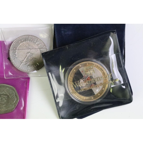 9 - A small collection of mainly British pre decimal coins to include silver examples together with comm... 