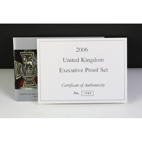 220 - A Royal Mint United Kingdom 2006 executive proof coin set, encased within wooden display case and co... 