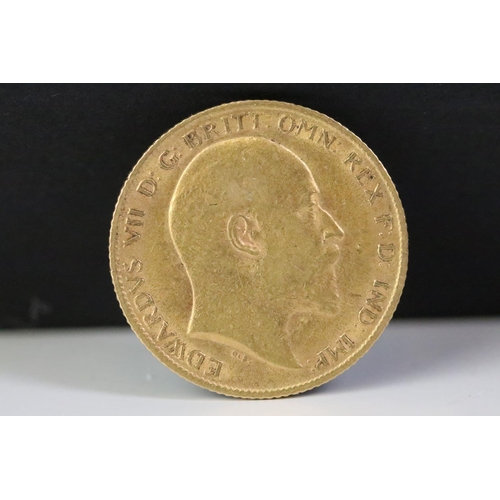 239 - A British King Edward VII 1906 gold half sovereign coin.