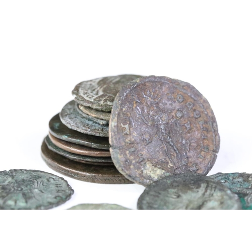 252 - A small collection of Bronze & copper coins to include a selection of Roman examples.