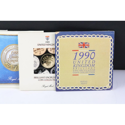 264 - A collection of ten Royal Mint brilliant uncirculated annual year sets to include 1987, 1988, 1989, ... 