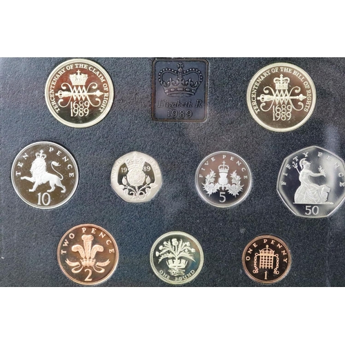 269 - A collection of six Royal Mint annual proof coin year sets to include 1989, 1998, 1999, 1995, 1996 a... 