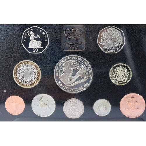 269 - A collection of six Royal Mint annual proof coin year sets to include 1989, 1998, 1999, 1995, 1996 a... 