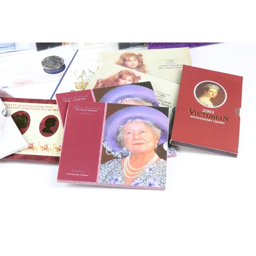 273 - A collection of sixteen Royal Mint brilliant uncirculated £5 / crown coin sets to include 1990 Queen... 