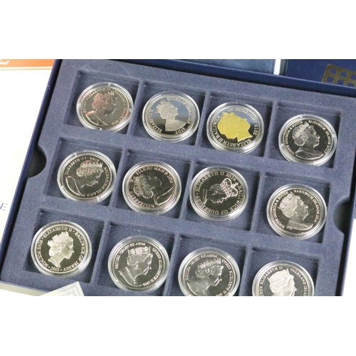 274 - A collection of uncirculated coins and coin sets to include year sets and 50p coin examples together... 