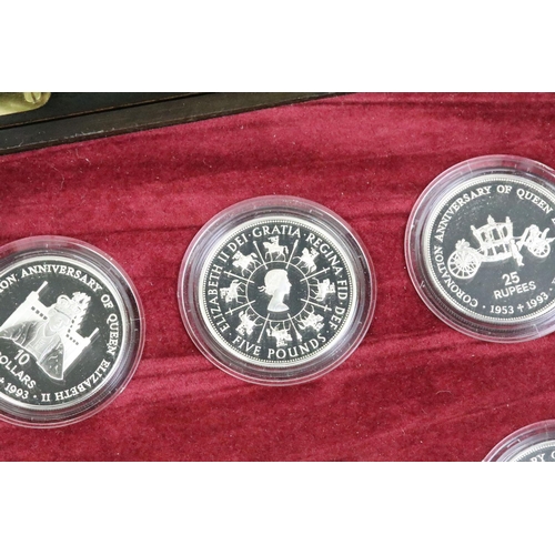 282 - A Royal Mint silver proof coin set, Queen Elizabeth II 40th Anniversary Coronation Collection, eight... 