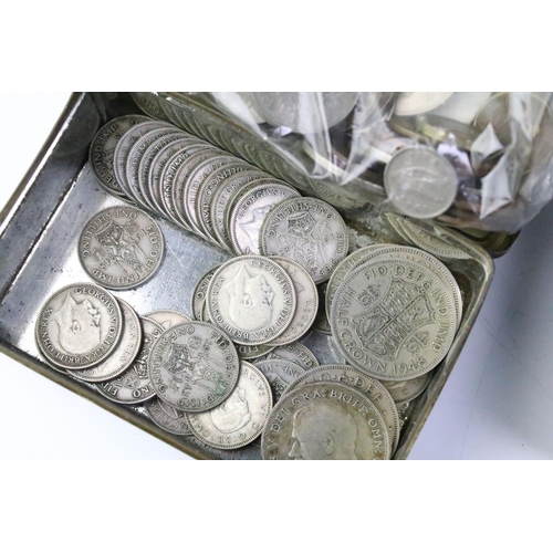 298 - A mixed collection of British and world coins to include a quantity of pre decimal silver and commem... 