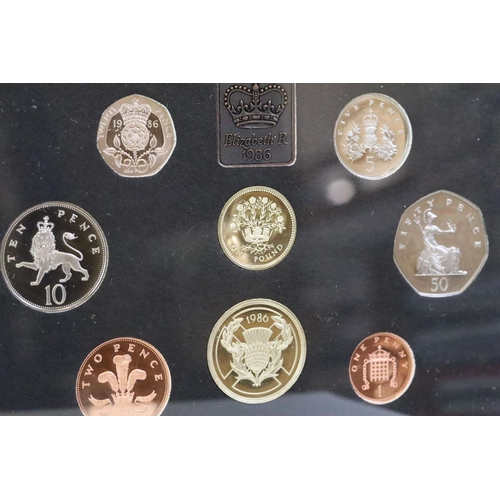 123 - A collection of nine Royal Mint proof coin year sets to include 1993, 1994, 1988, 1989, 1986, 1987, ... 