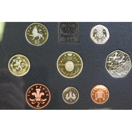 123 - A collection of nine Royal Mint proof coin year sets to include 1993, 1994, 1988, 1989, 1986, 1987, ... 