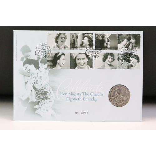 152 - A collection of approx eighteen £5 coin / stamp covers to include 2000 Royal Four Generations, 2015 ... 