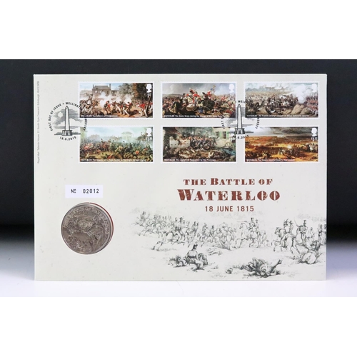 152 - A collection of approx eighteen £5 coin / stamp covers to include 2000 Royal Four Generations, 2015 ... 