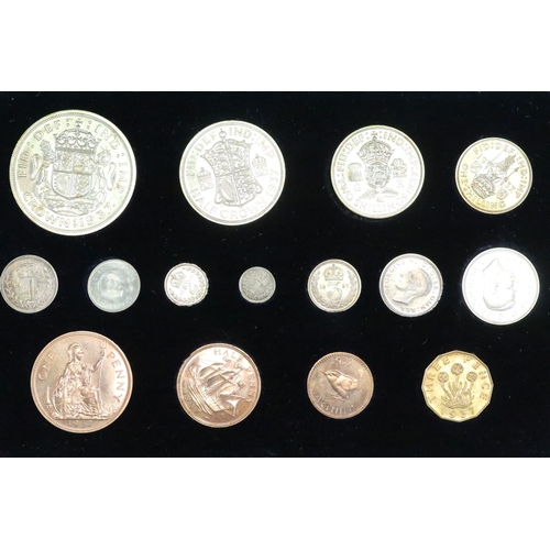 73 - A British Royal Mint King George VI 1937 specimen coin set.