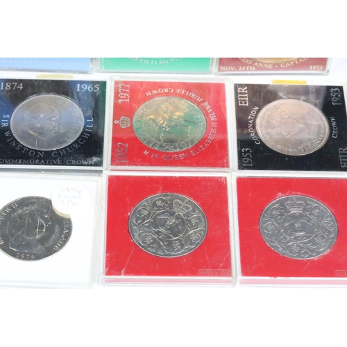 232 - A collection of mainly British Commemorative crowns and £5 coins to include uncirculated and silver ... 