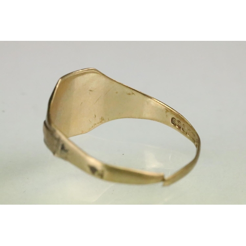 150 - Three 9ct gold rings to include a signet ring (hallmarked Birmingham), signet ring with stepped shou... 