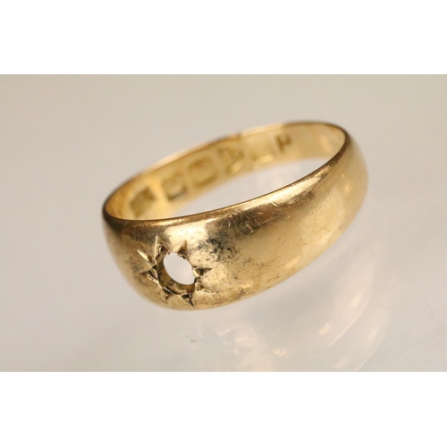 152 - Three gold rings to include a an18ct gold five stone diamond ring (one diamond missing, size M, mark... 