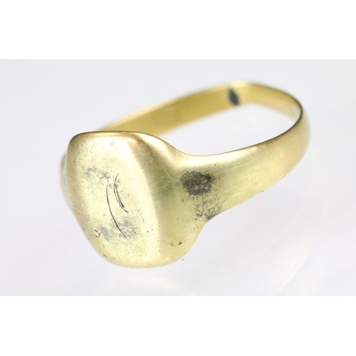 154 - Yellow gold hallmarked signet ring (hallmark partially rubbed, likely 18ct gold, date mark 1929, siz... 