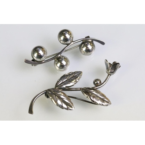 242 - Collection of 20th Century brooches to include Danish silver modernist ball brooch (signed COF for C... 